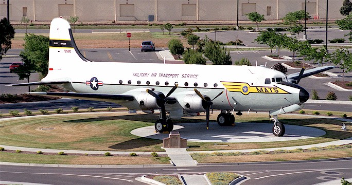 Bigplane.jpg (111354 bytes)